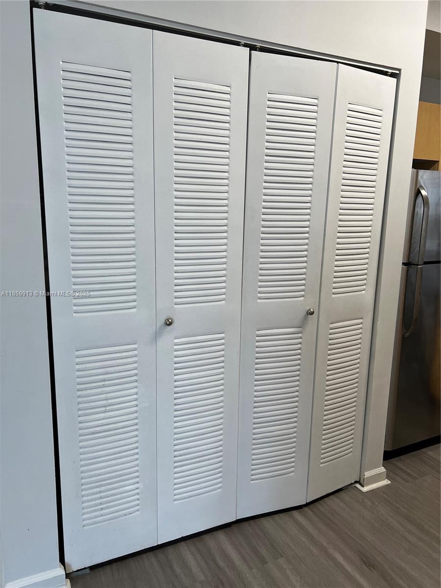 REGENT PARK CONDO - Residential