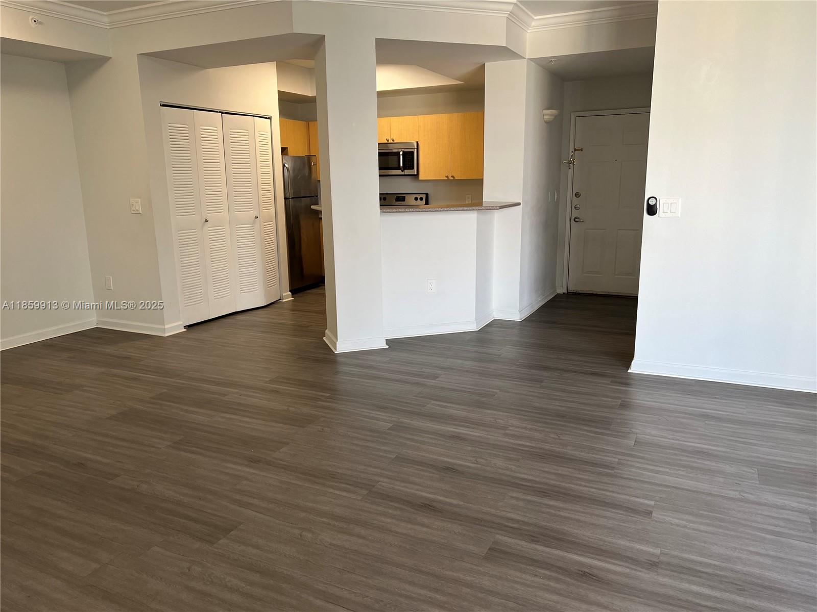 REGENT PARK CONDO - Residential