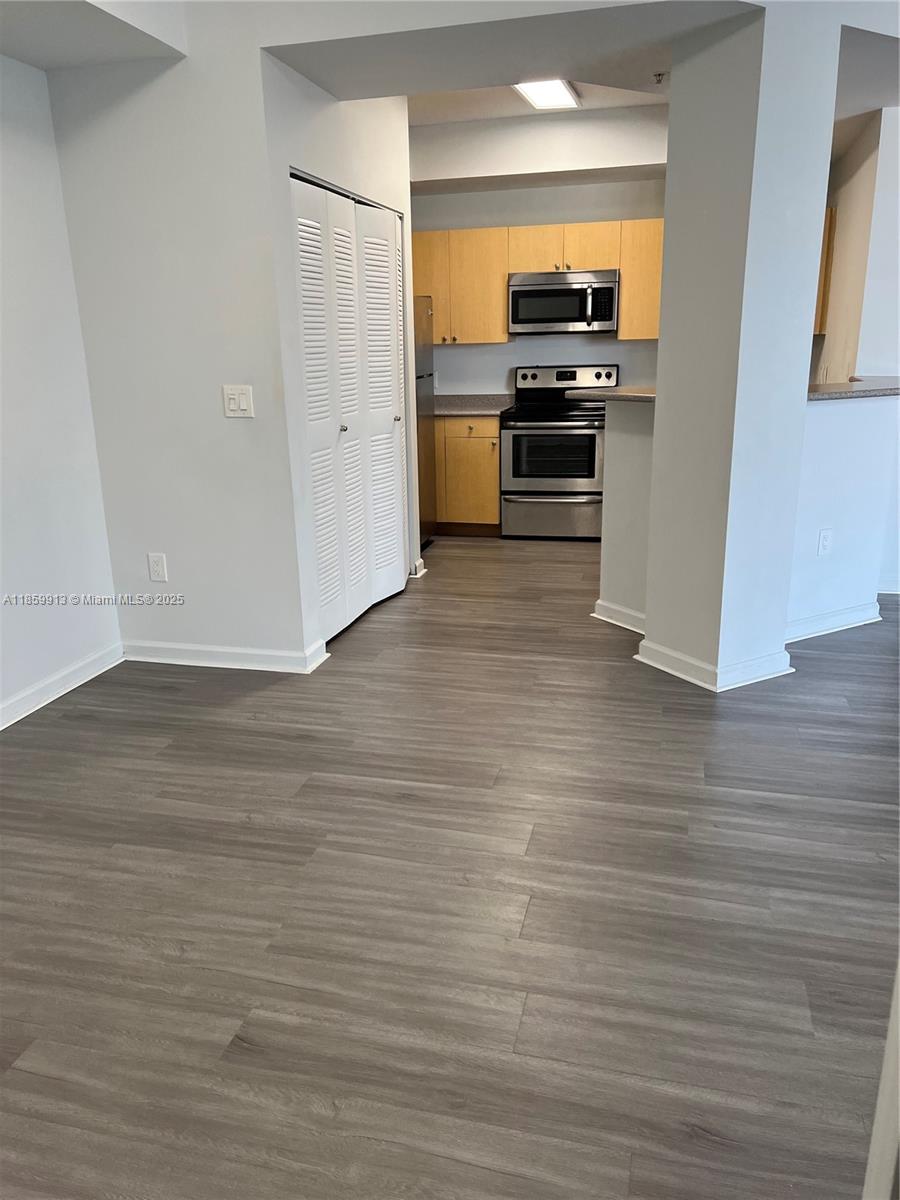 REGENT PARK CONDO - Residential