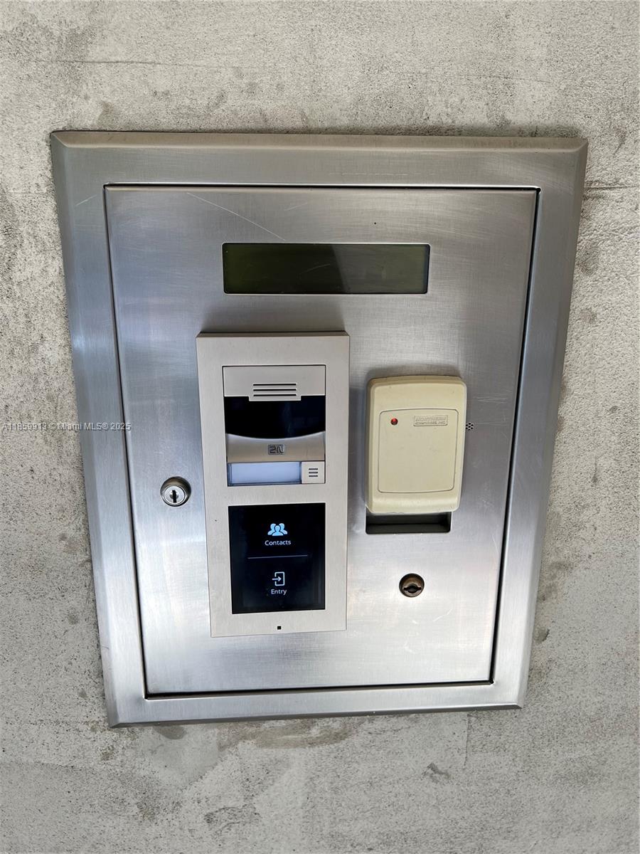 REGENT PARK CONDO - Residential