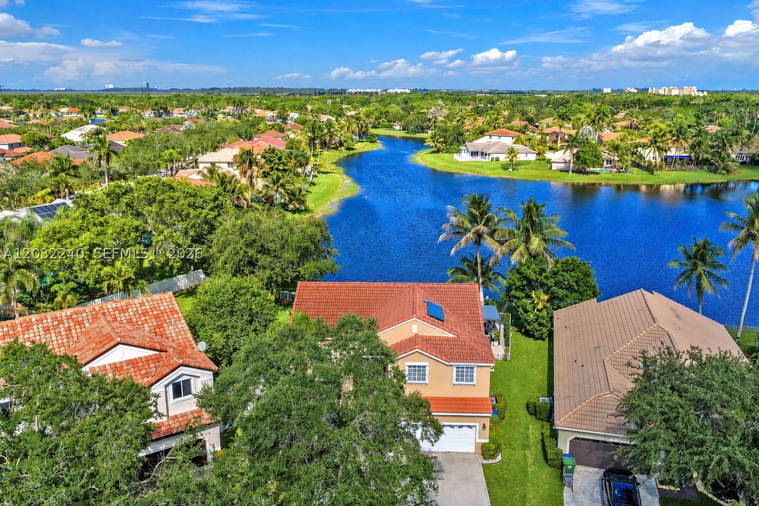 480 Cambridge Dr