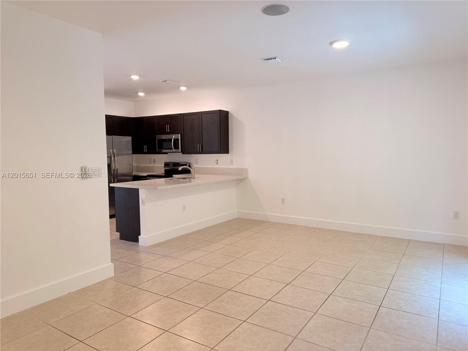KEYS GATE RESIDENTIAL - Residential Lease