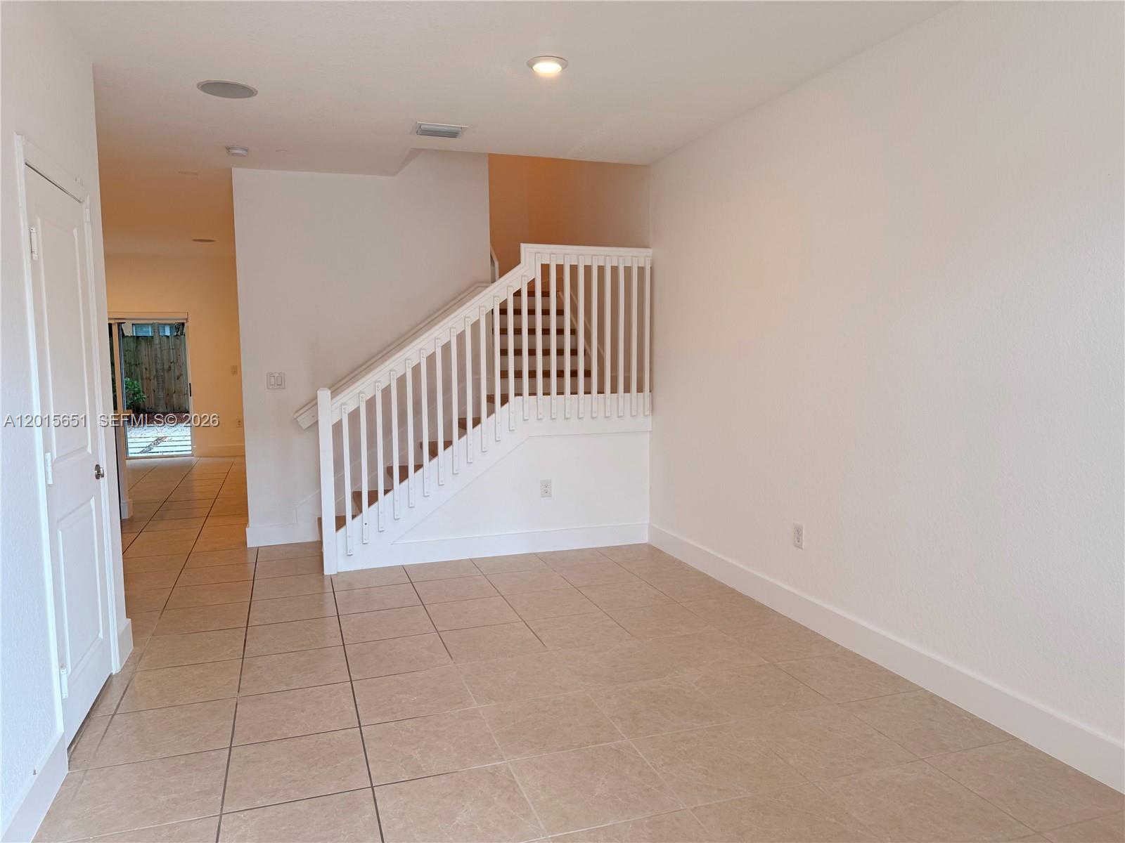 KEYS GATE RESIDENTIAL - Residential Lease