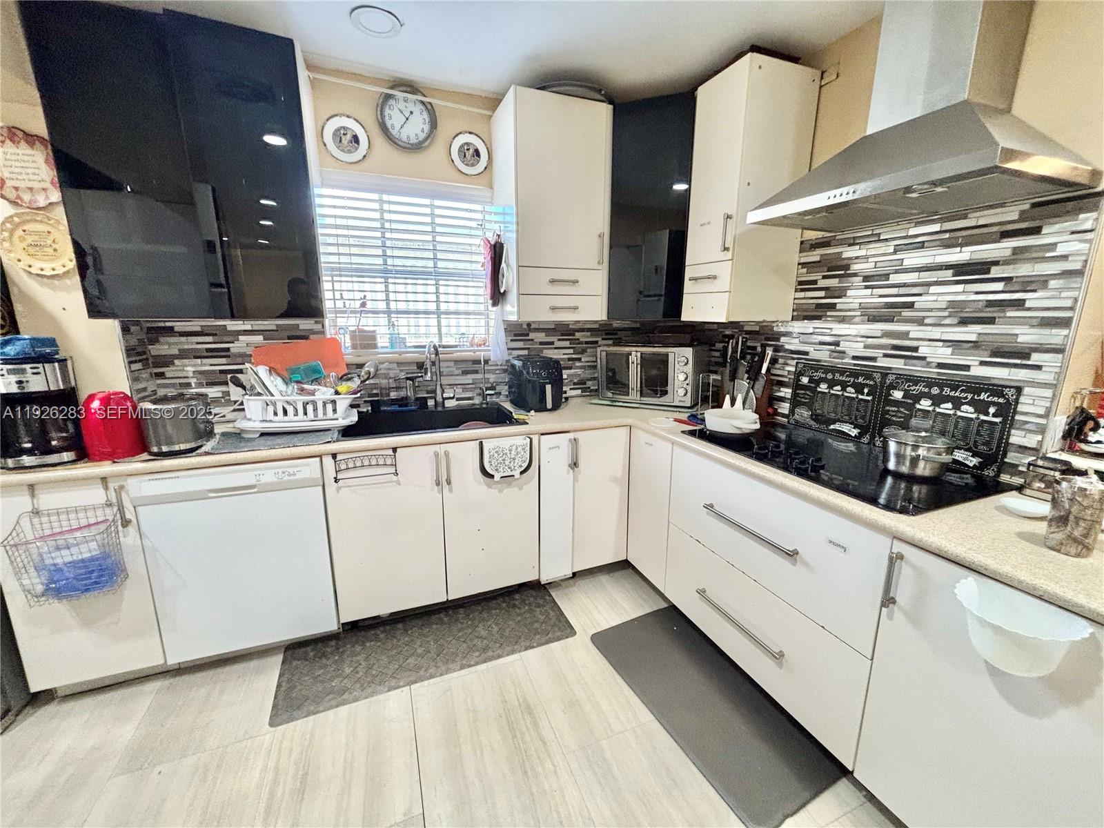 MIRAMAR SEC 5 - Residential