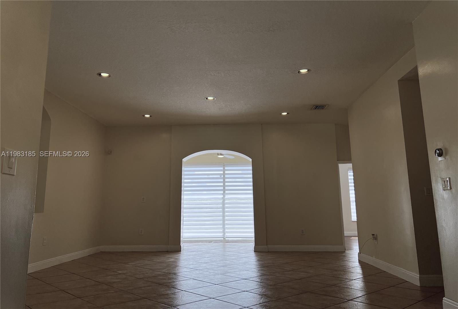 A D G SUB - Residential Lease