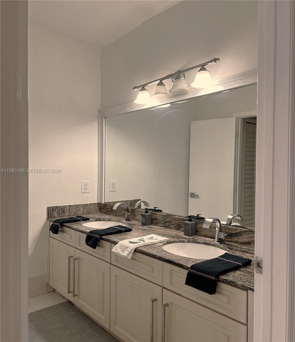 A D G SUB - Residential Lease