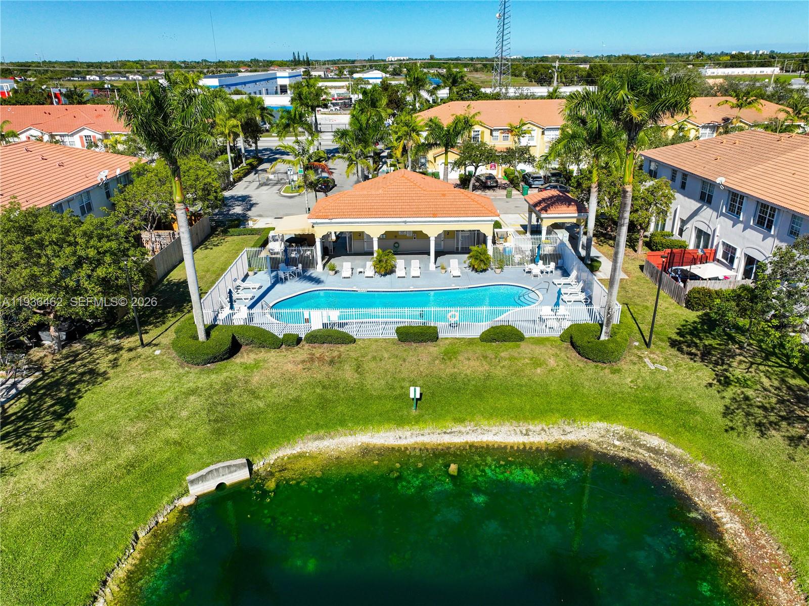 PORTOFINO VILLAS WEST - Residential