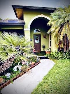 1025 SW Placetas Ave, Port St. Lucie, FL, 34953/$429,000 3 1025 SW Placetas Ave