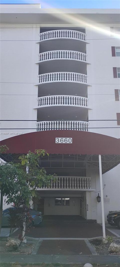 3660 NE 166th St 607 North Miami Beach FL 33160
