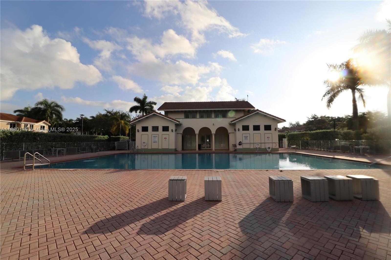 KEYS GARDEN - Residential