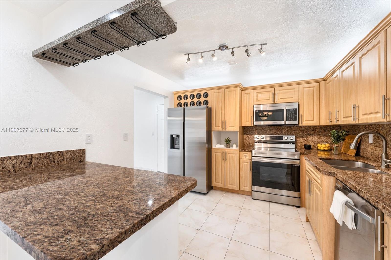 FAIRWAY ESTATES SEC 7 - Residential