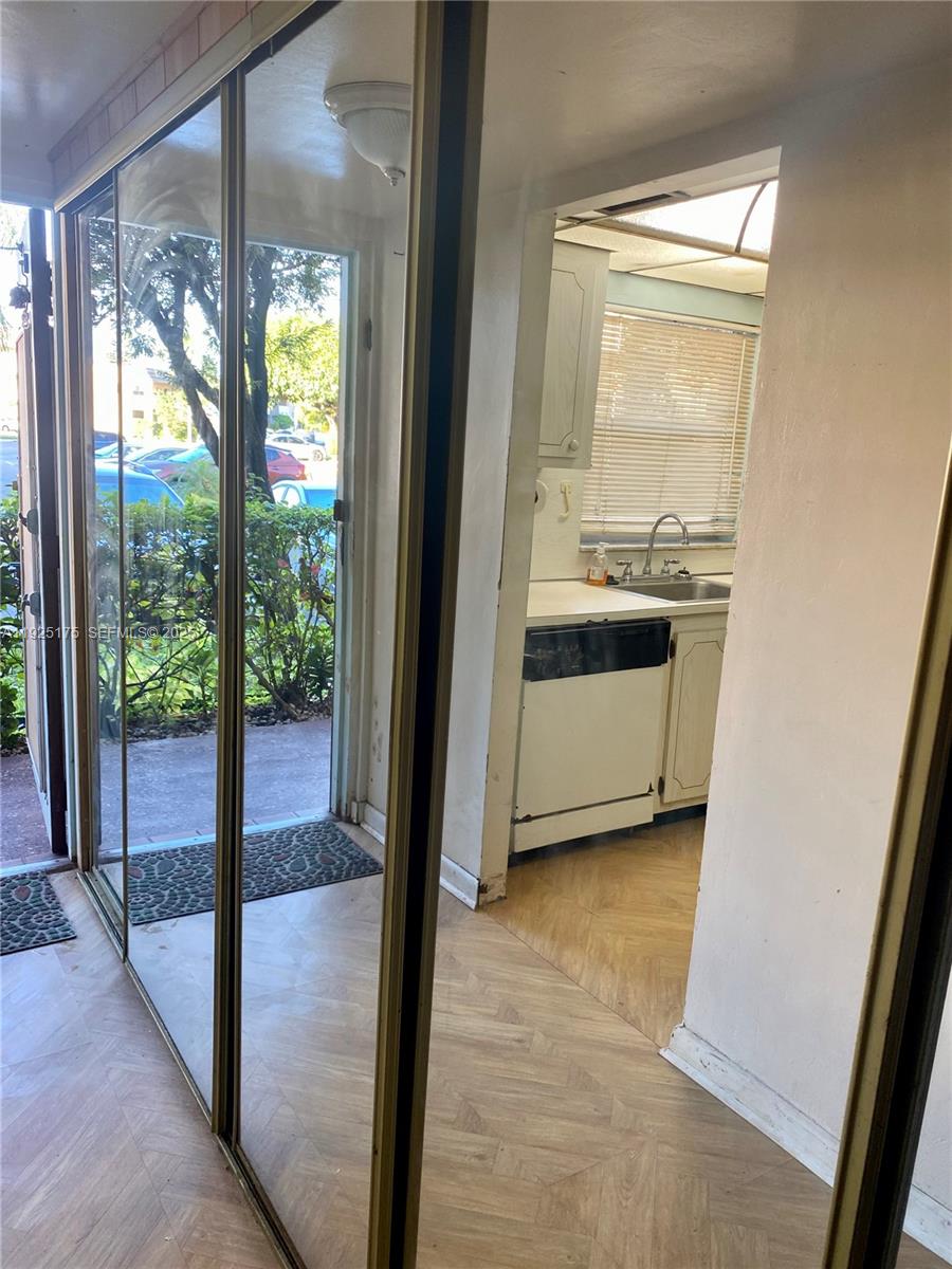 SUNRISE LAKES 97 CONDO - Residential