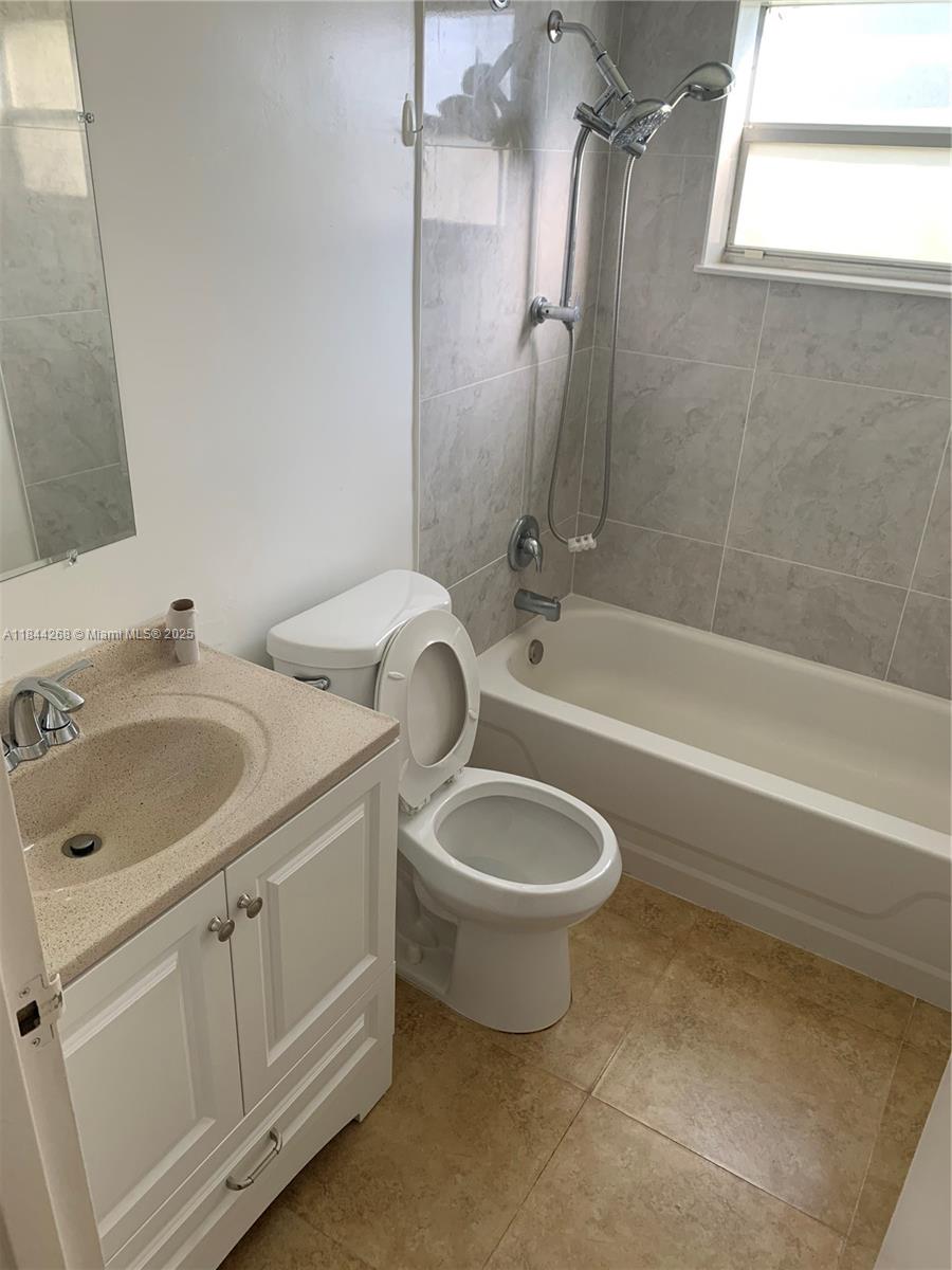 KINGS POINT MONACO CONDOS - Residential Lease