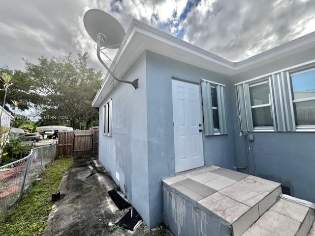 IRONS MANOR 2ND ADDN - Residential Lease