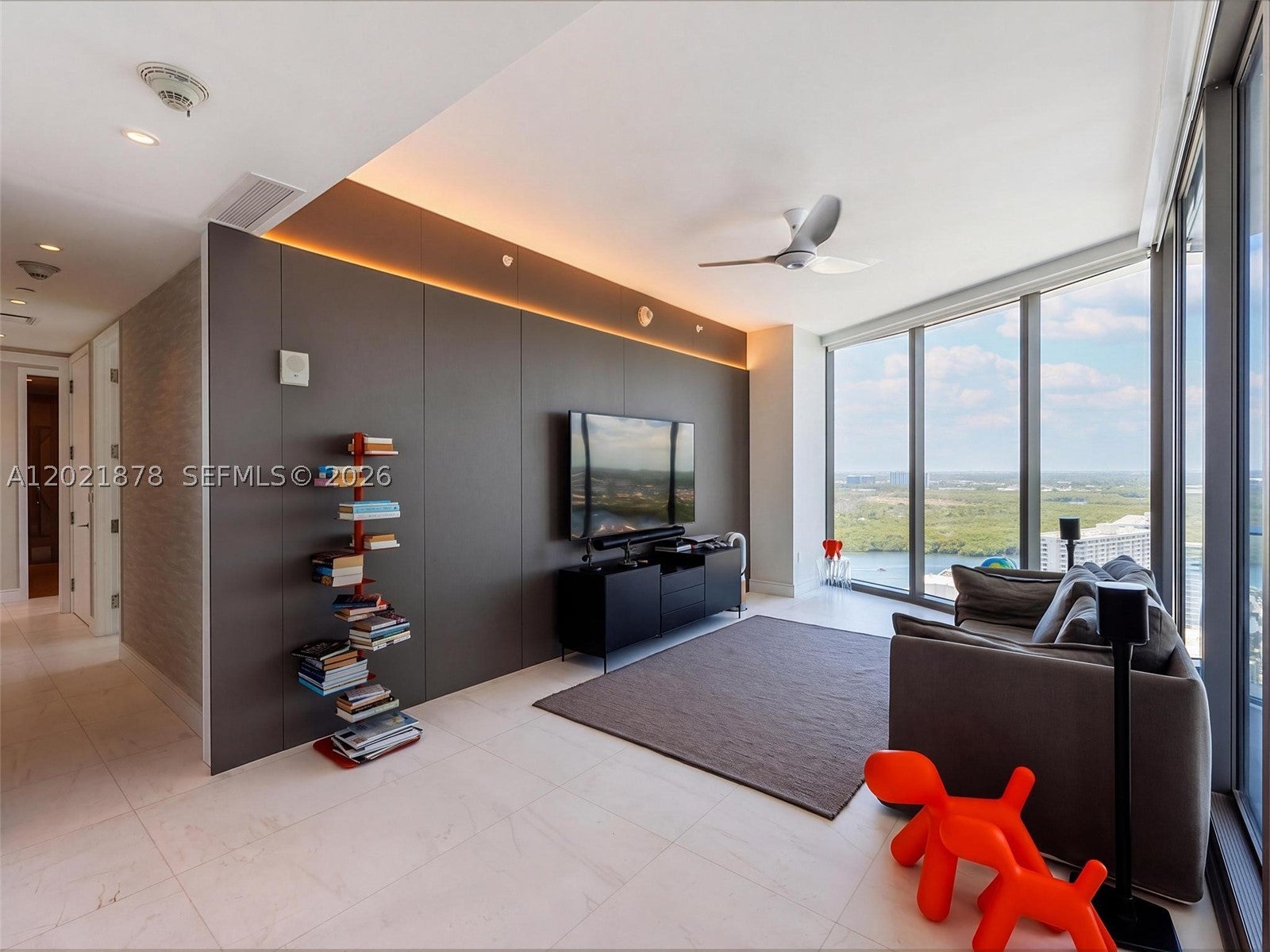 15701 Collins ave 3001