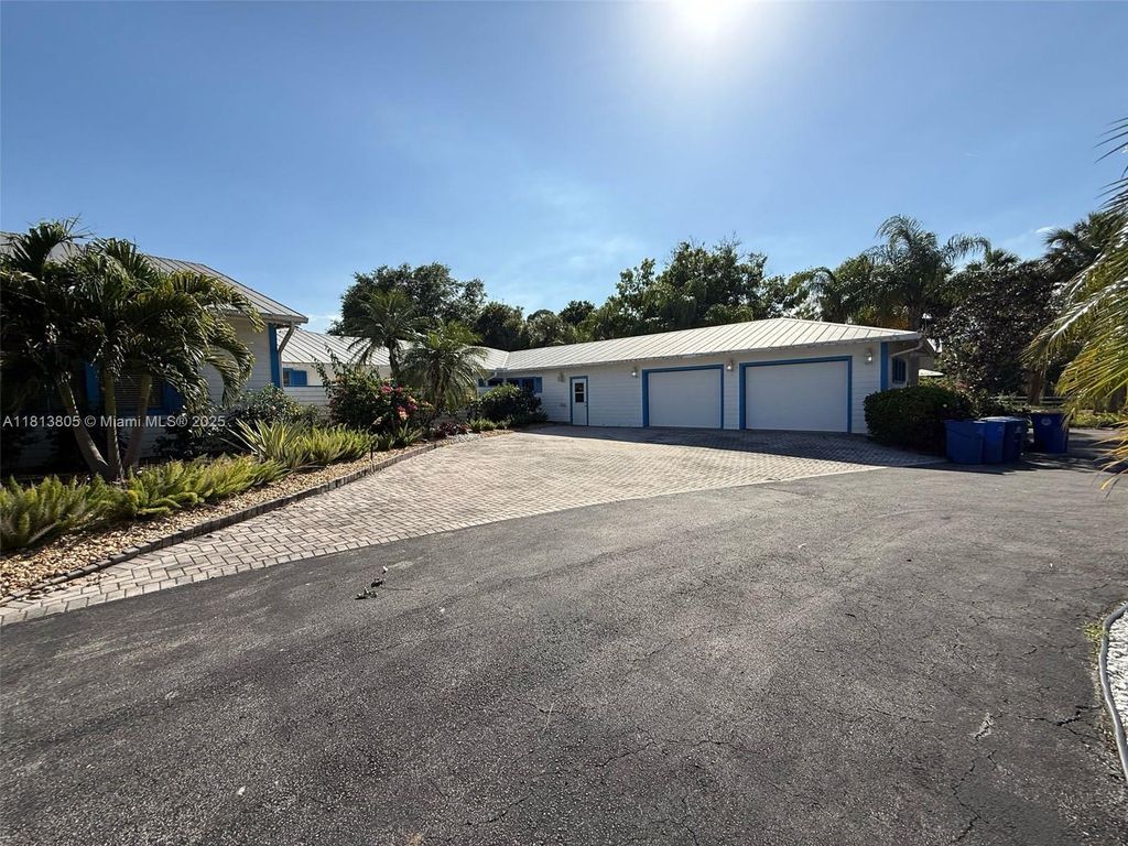 Photo of 5584 SW Quail Hollow St, Palm City, FL 34990 (MLS # A11813805)