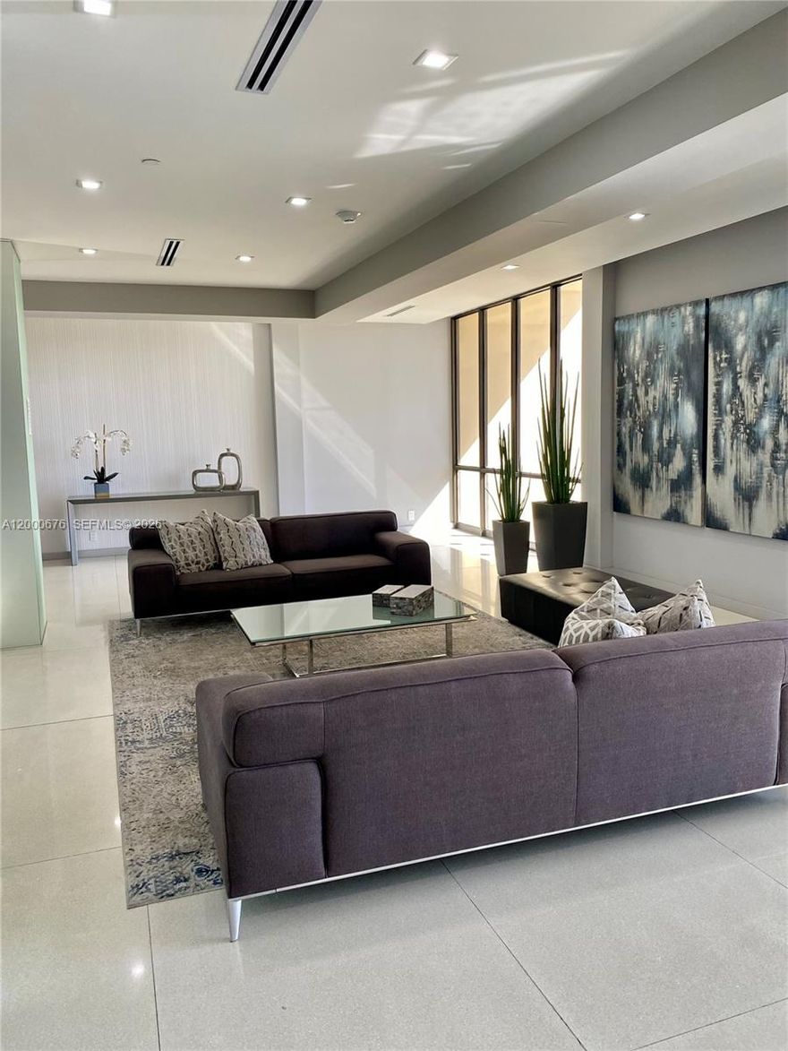 Penthouth with breathtaking views of Turnberry Golf Course, Sunny Isles and Ocean. Unit sold "AS-IS". This is a 2 Bedroom/2 Bathroom split plan unit with 10 ft ceiling. THE WALL FOR SECOND BEDROOM IS FOLDING. Brand new stainless steel appliances. Coronado condo residents are enjoying laundry room on each floor, 24-hour security, sauna, heated pool, jacuzzi, gym and plenty of guest parking. Building was recently rnovated including lobby and elevators. Monthly HOA includes cable TV and interet. Coronado is located in the heart of Aventura, 10 min walk from Aventura mall, close to shopping, restaurants, house of worship, beaches and parks. Building passed all required inspections.