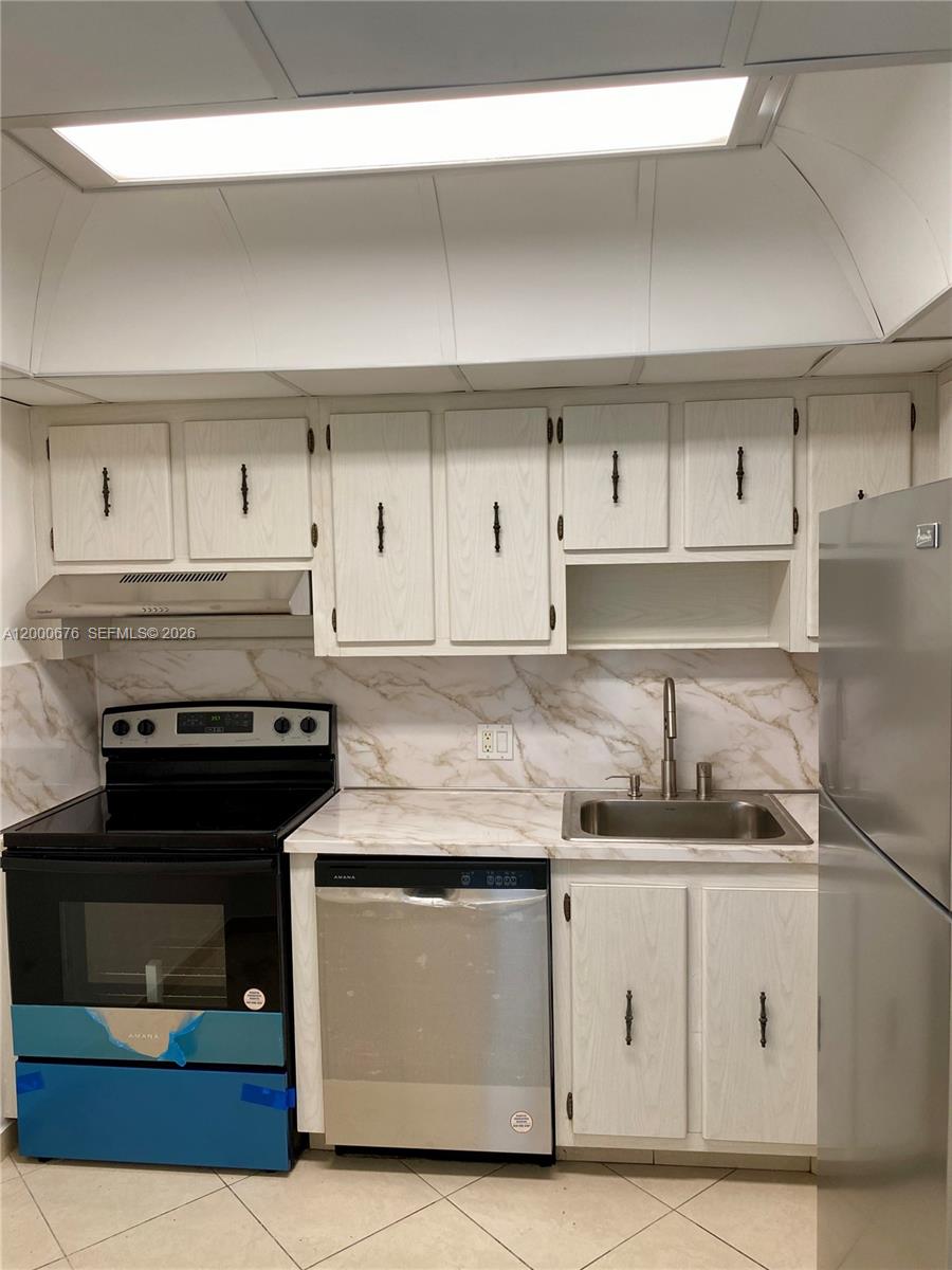 CORONADO CONDO- TOWER II - Residential