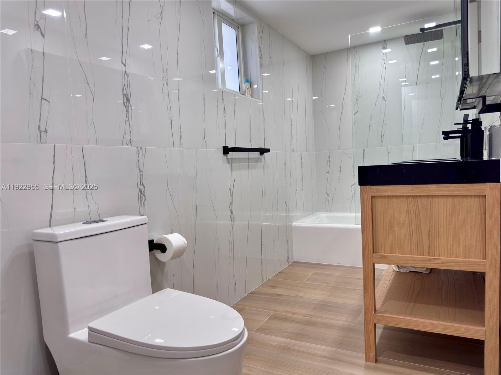 BAL HARBOUR RES SEC - Residential