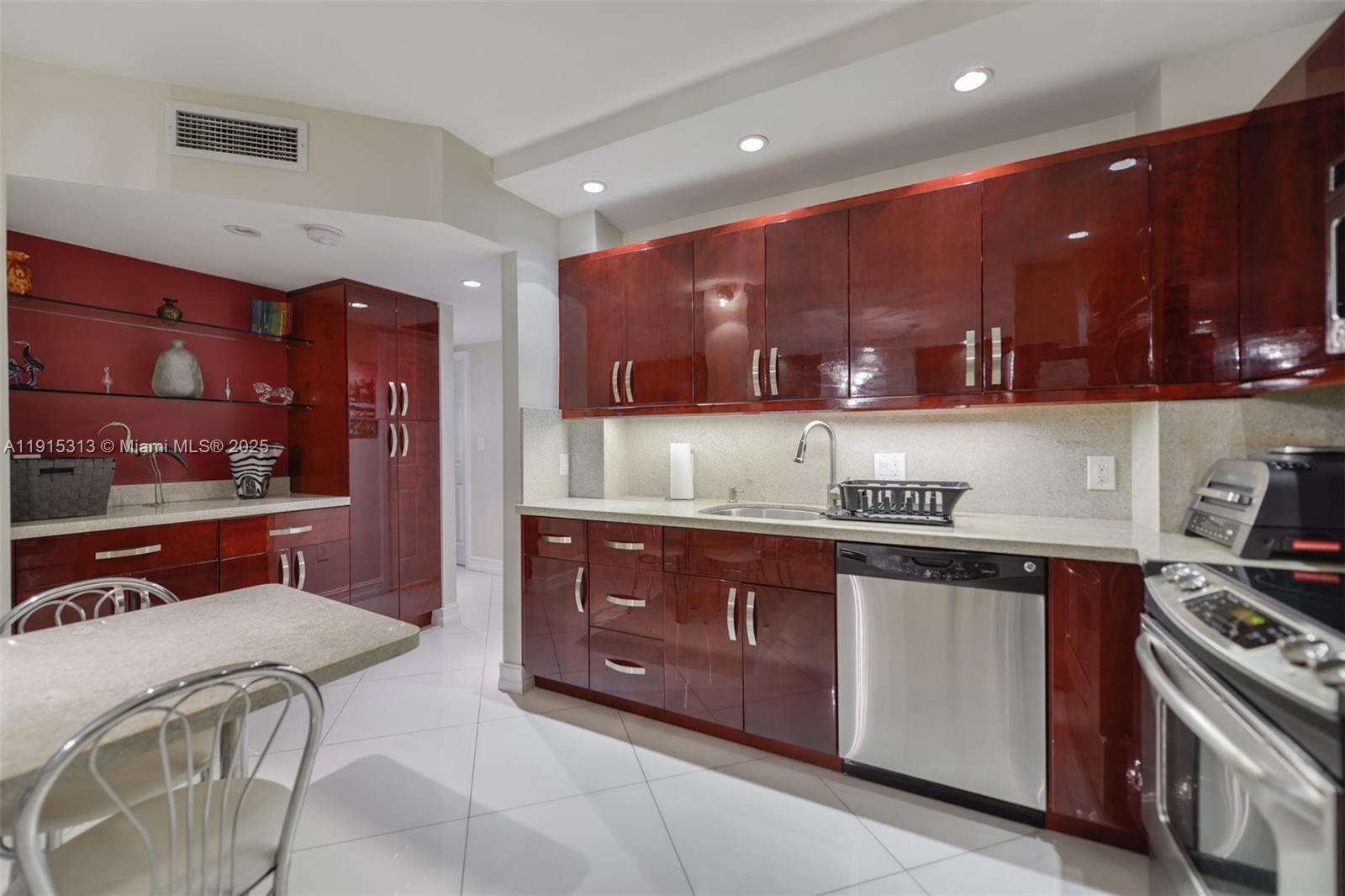 HEMISPHERES CONDO - Residential