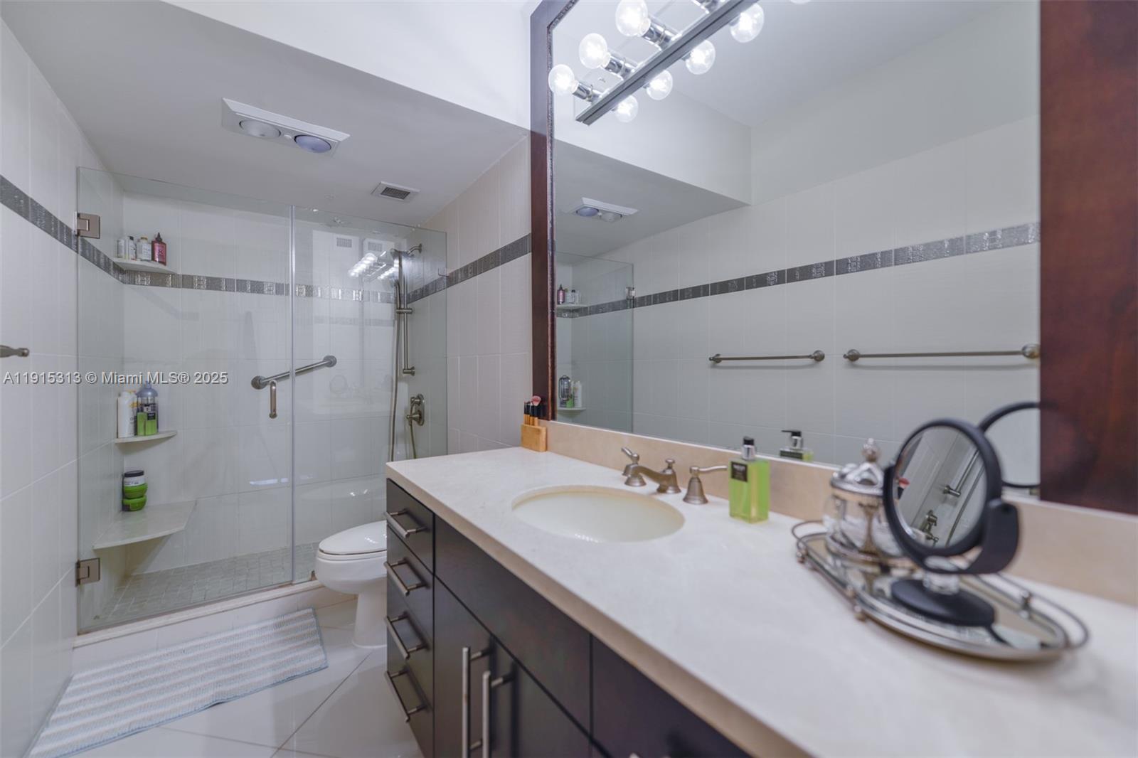 HEMISPHERES CONDO - Residential