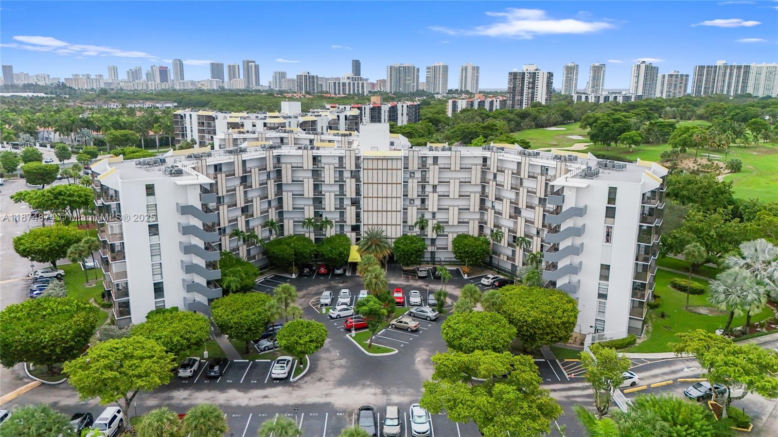 BISCAYA IV CONDO - Residential