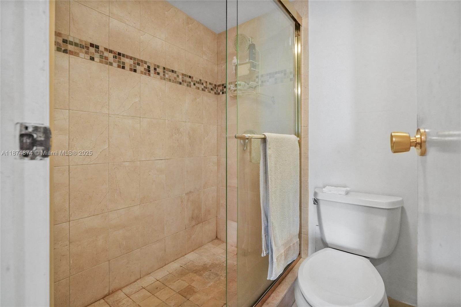 BISCAYA IV CONDO - Residential