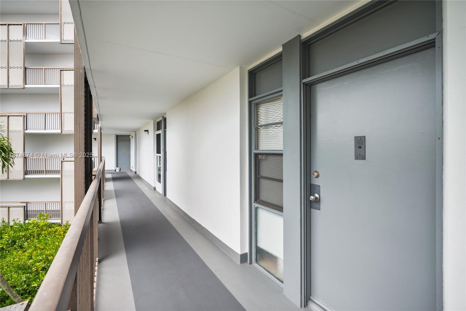 BISCAYA IV CONDO - Residential