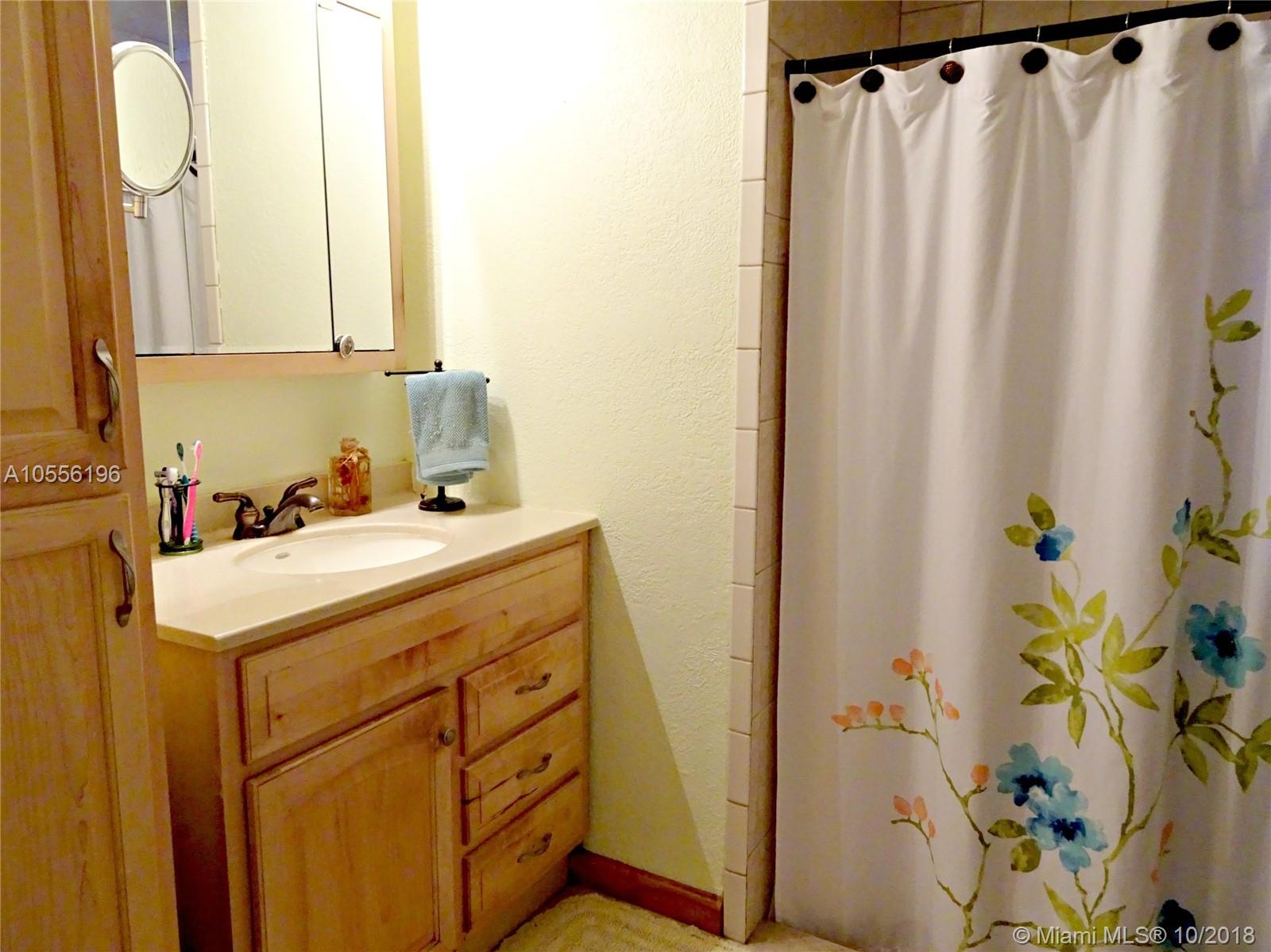 FAMILY HOMES - Residential