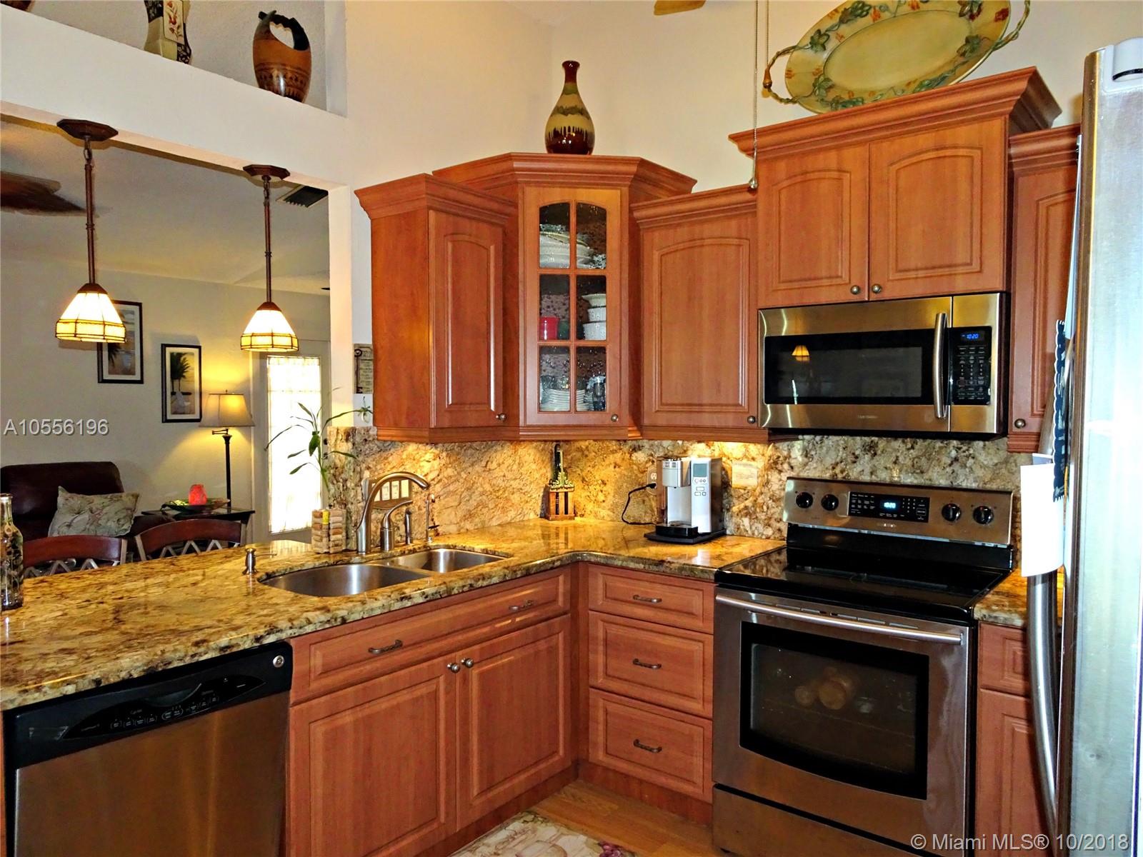 FAMILY HOMES - Residential