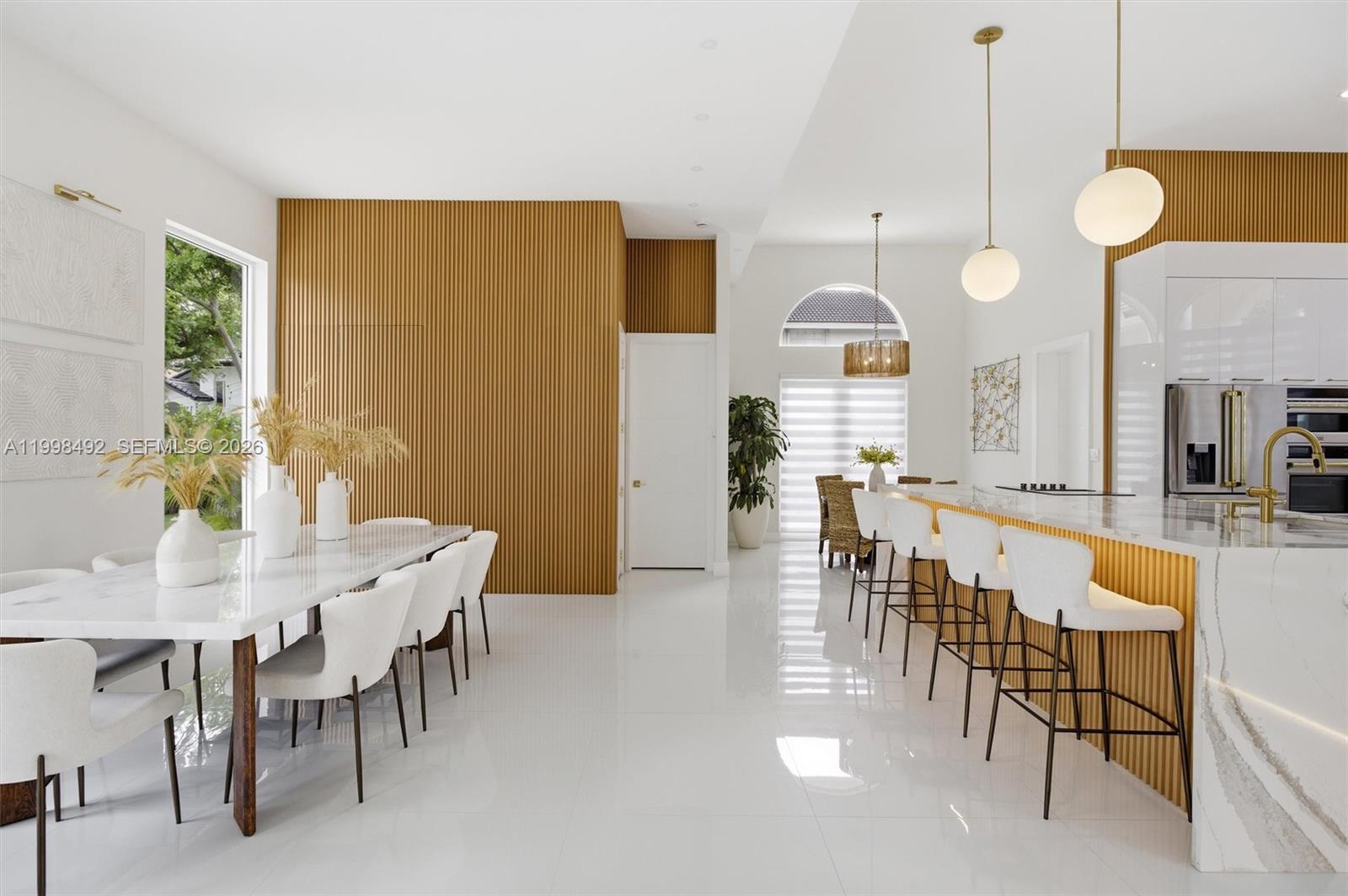 PINEWOOD GROVE - Residential