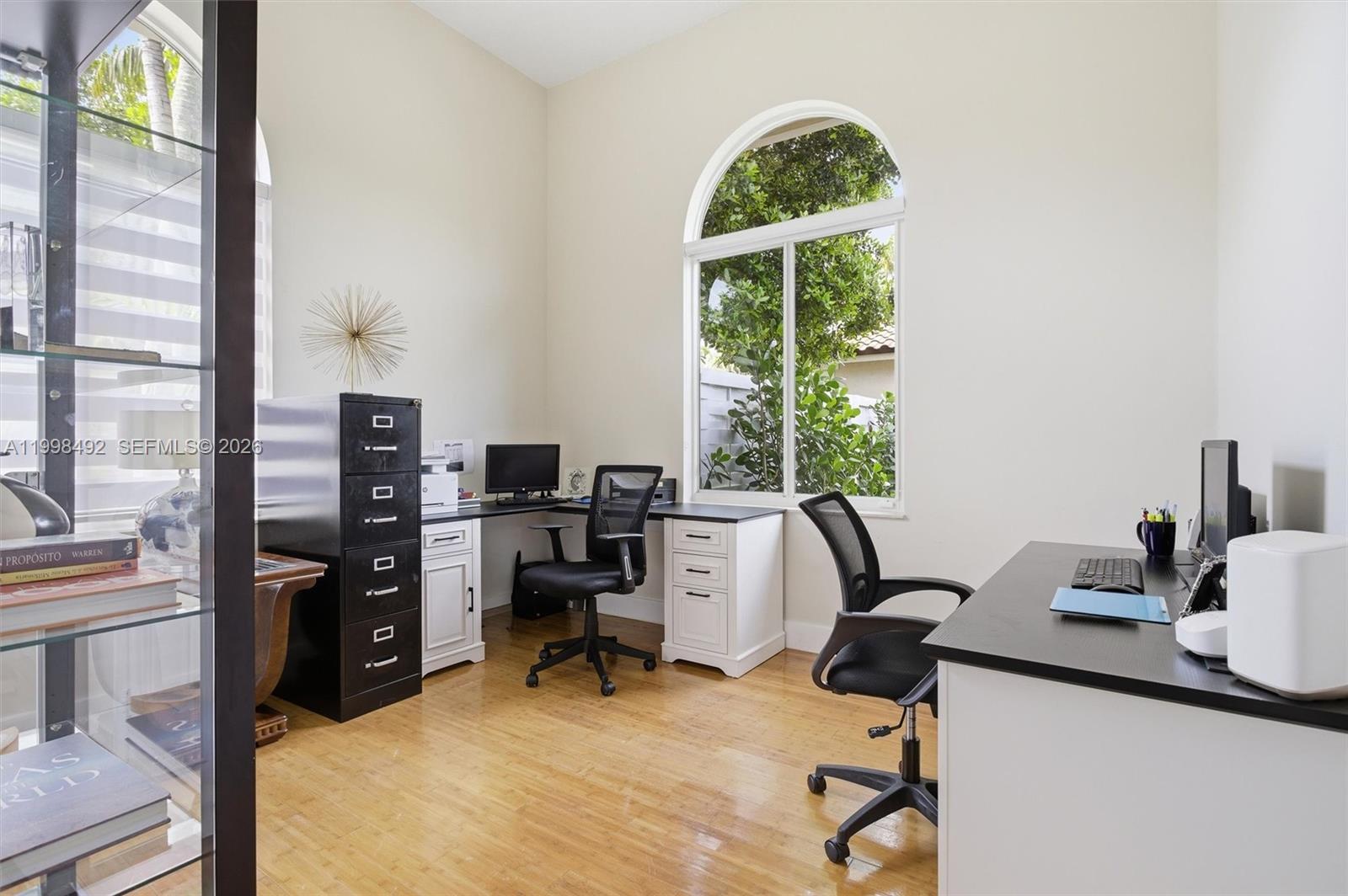 PINEWOOD GROVE - Residential