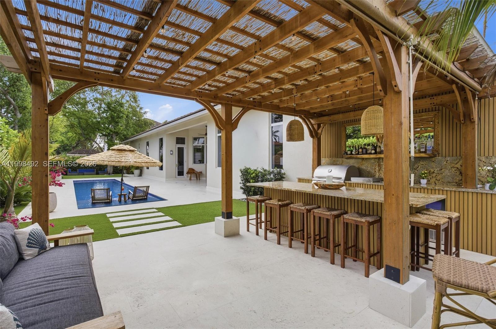 PINEWOOD GROVE - Residential