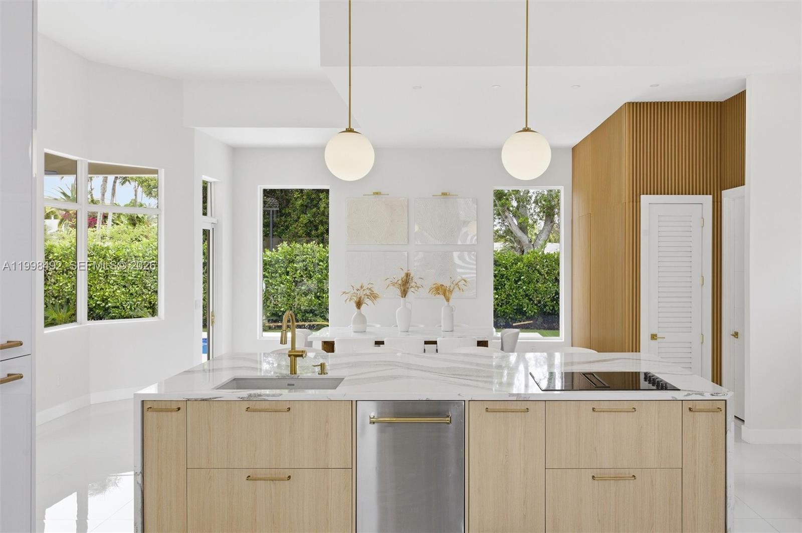 PINEWOOD GROVE - Residential