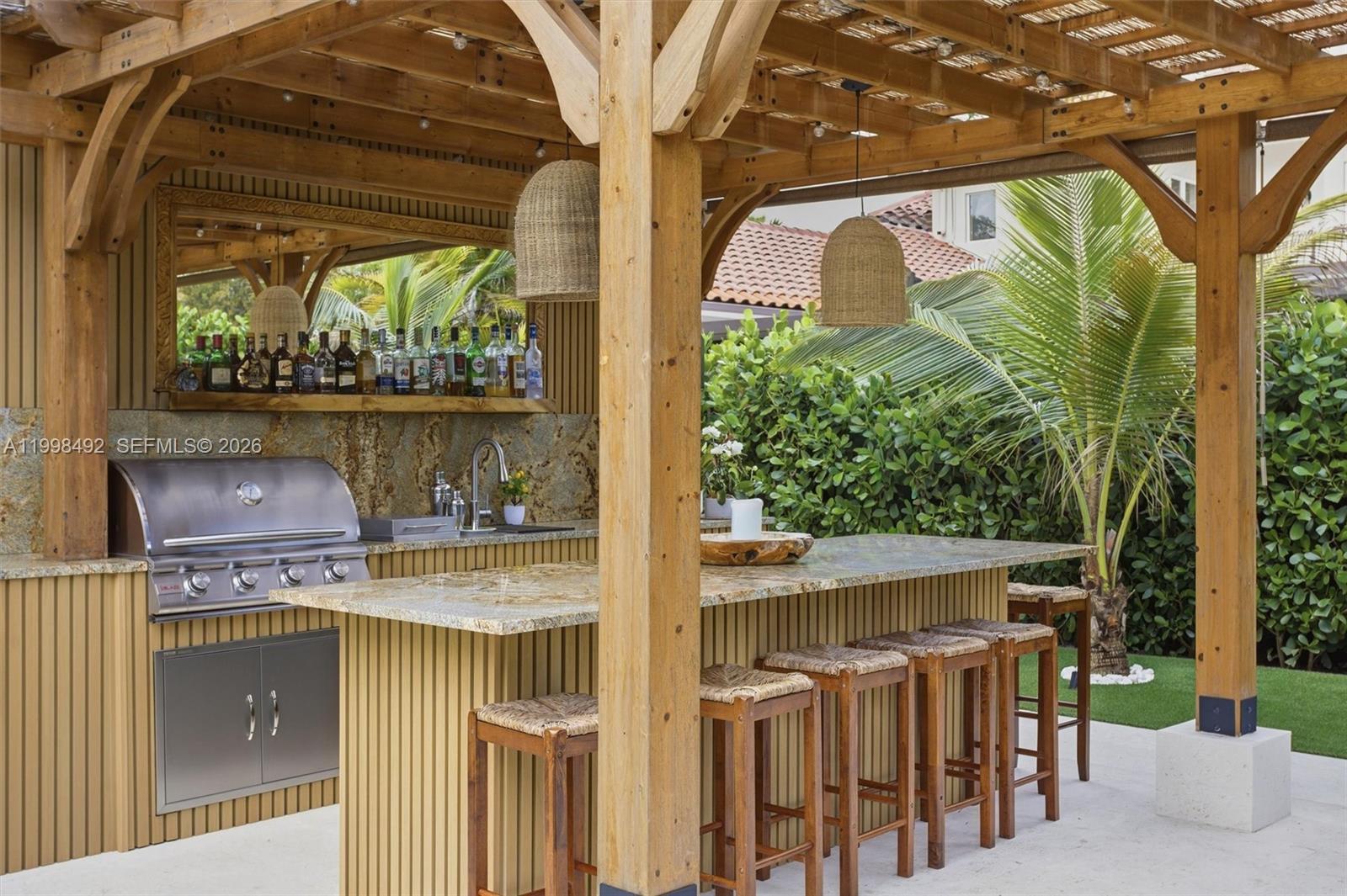 PINEWOOD GROVE - Residential