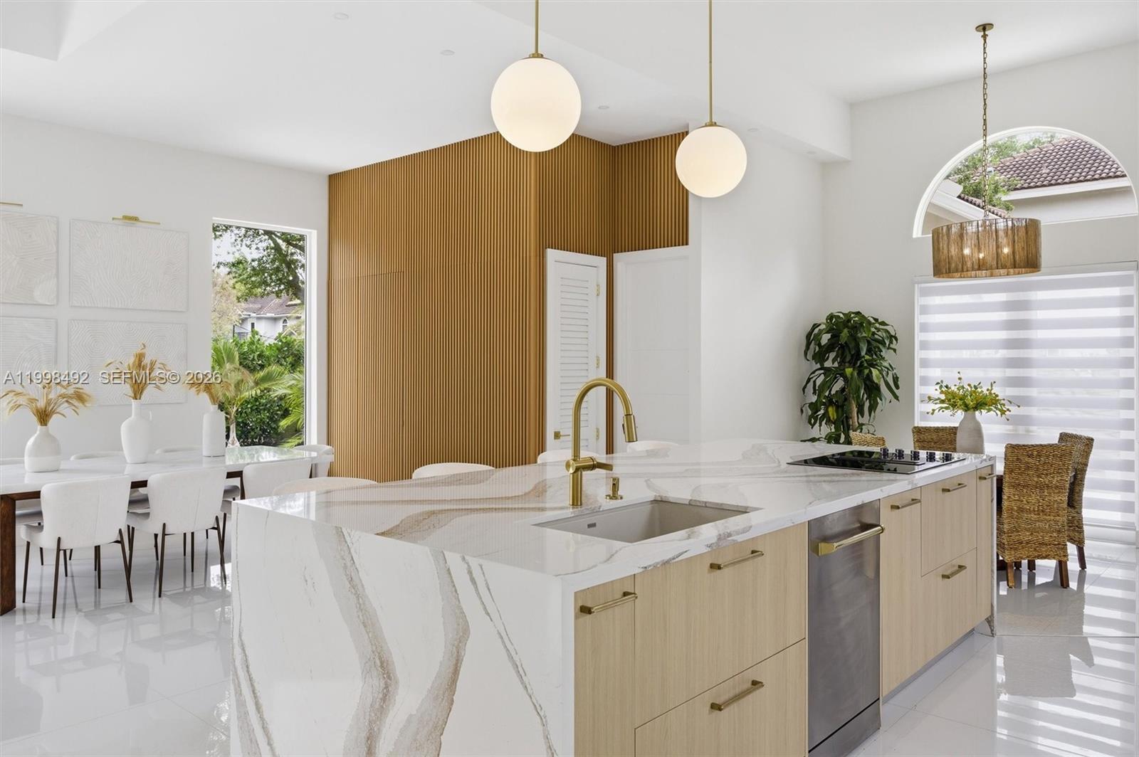 PINEWOOD GROVE - Residential