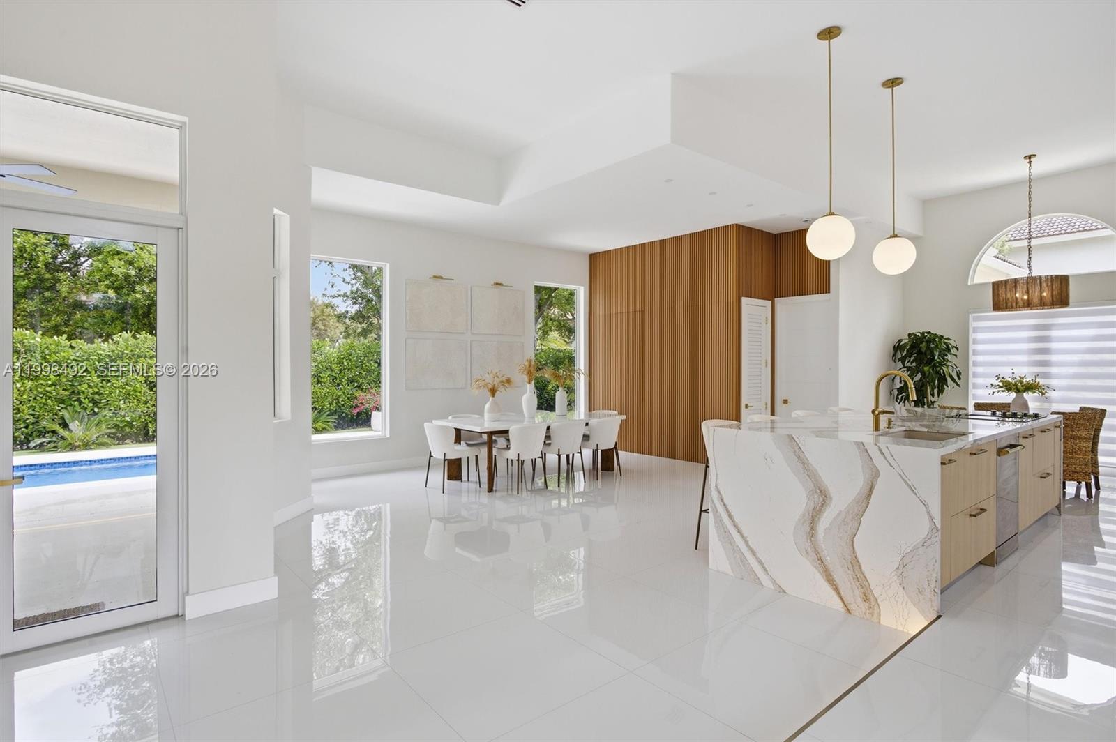 PINEWOOD GROVE - Residential