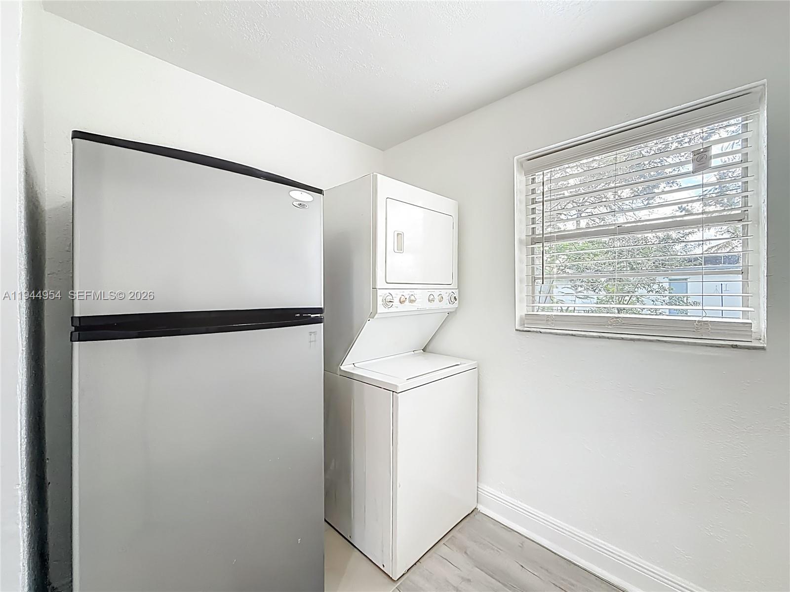 LINWOOD GARDENS NO 2 - Residential