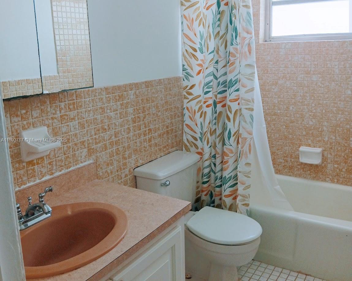 ST JAMES PARK WEST ADD - Residential Lease