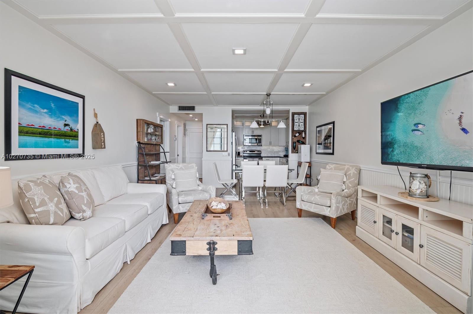 ALEXANDER TOWERS - Residential Lease