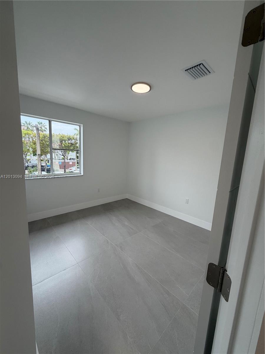 VILLA DORAL CONDO NO 5 - Residential Lease