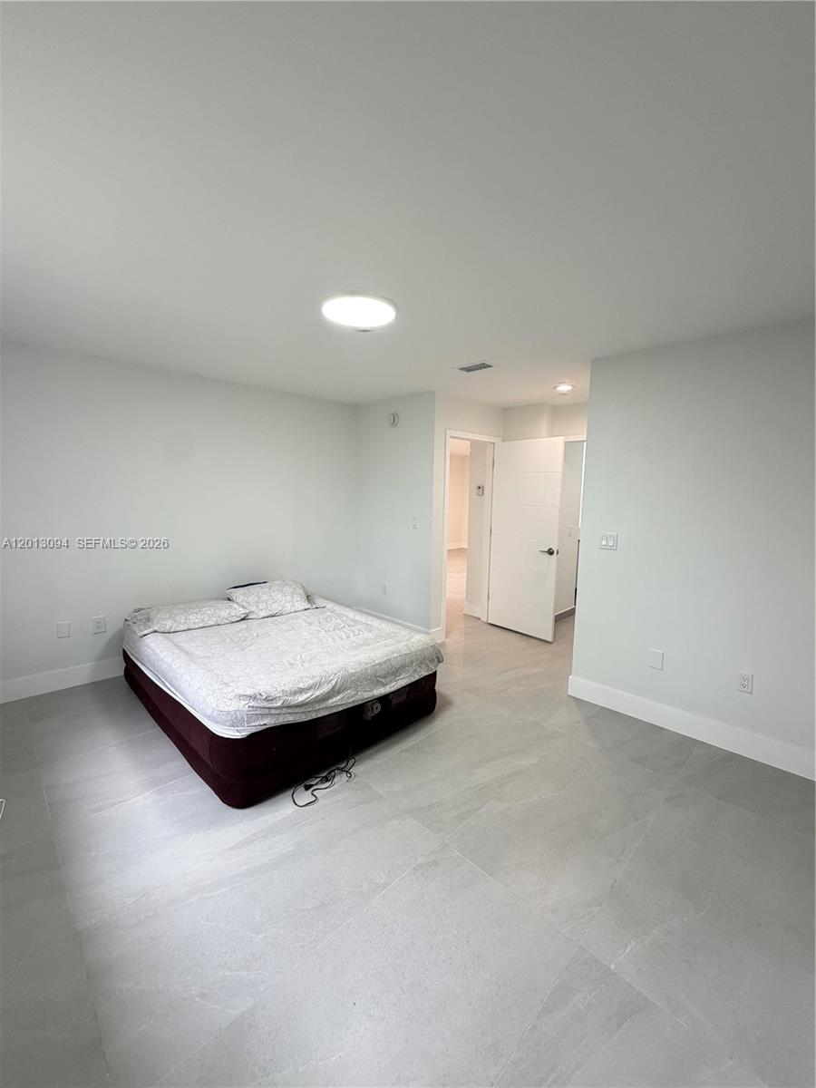 VILLA DORAL CONDO NO 5 - Residential Lease