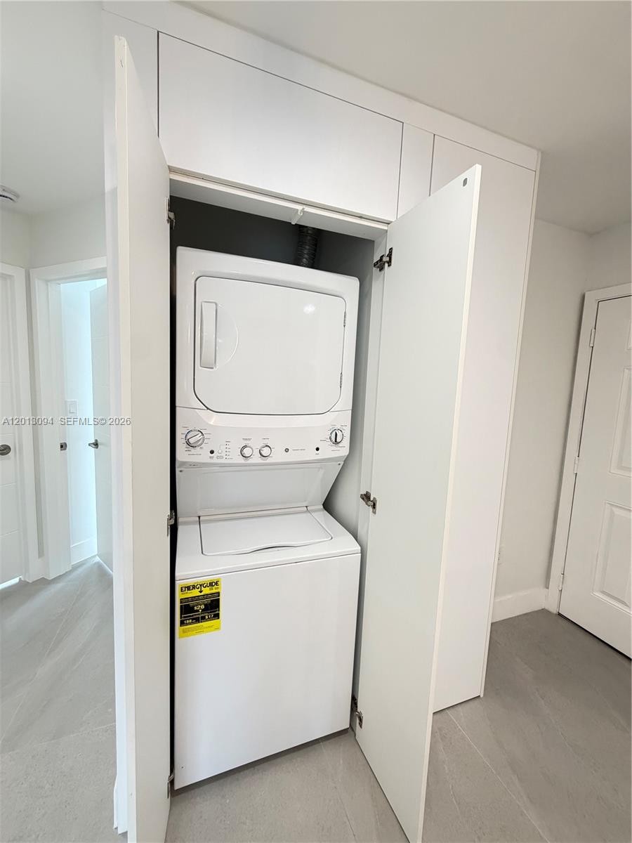 VILLA DORAL CONDO NO 5 - Residential Lease