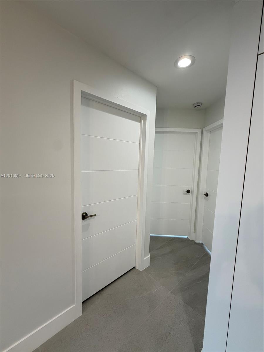 VILLA DORAL CONDO NO 5 - Residential Lease