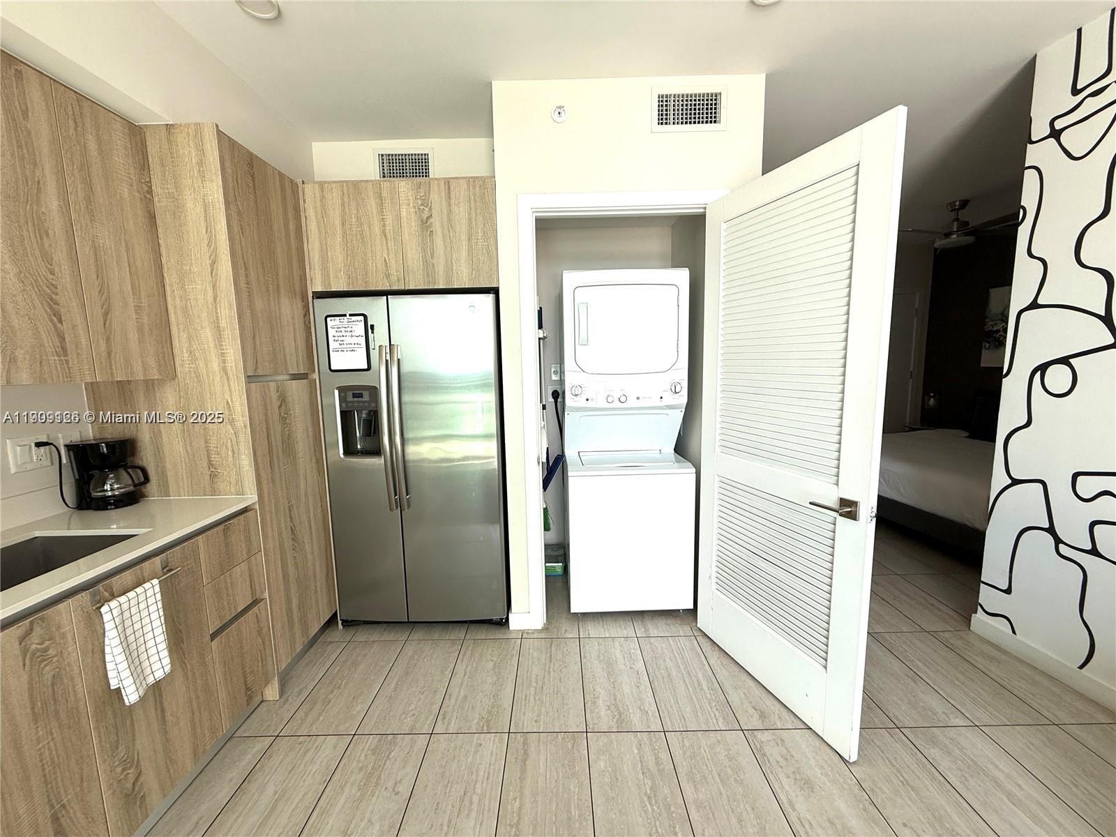 QUADRO CONDO - Residential