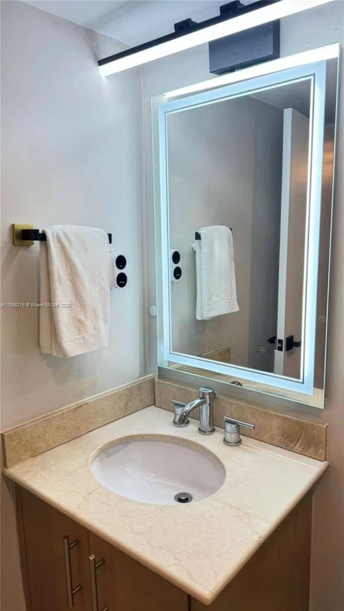 HARBOUR HOUSE - Residential