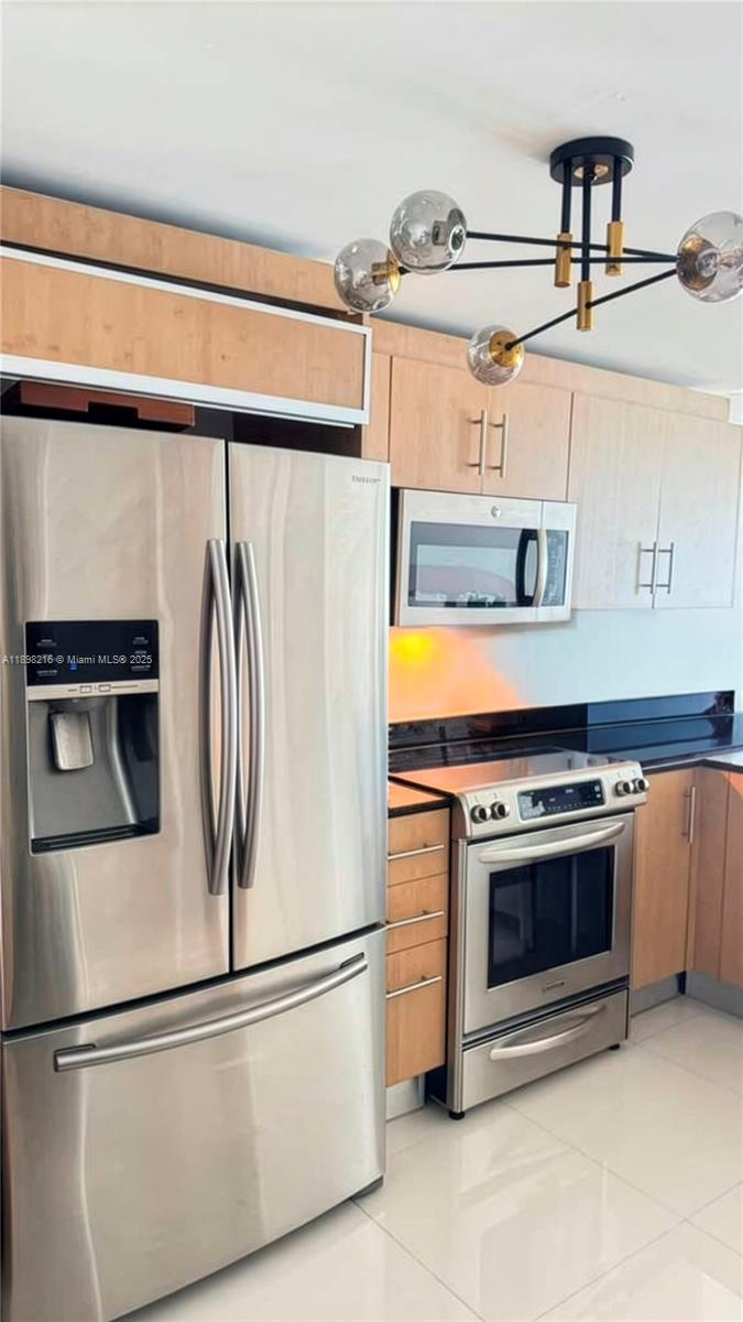 HARBOUR HOUSE - Residential