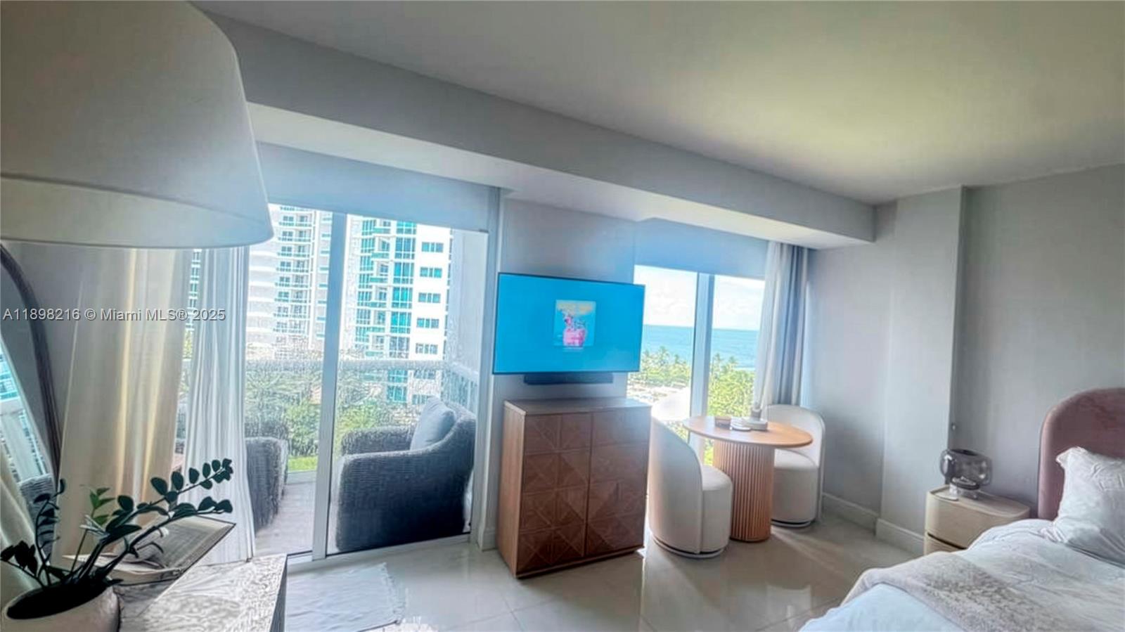 HARBOUR HOUSE - Residential