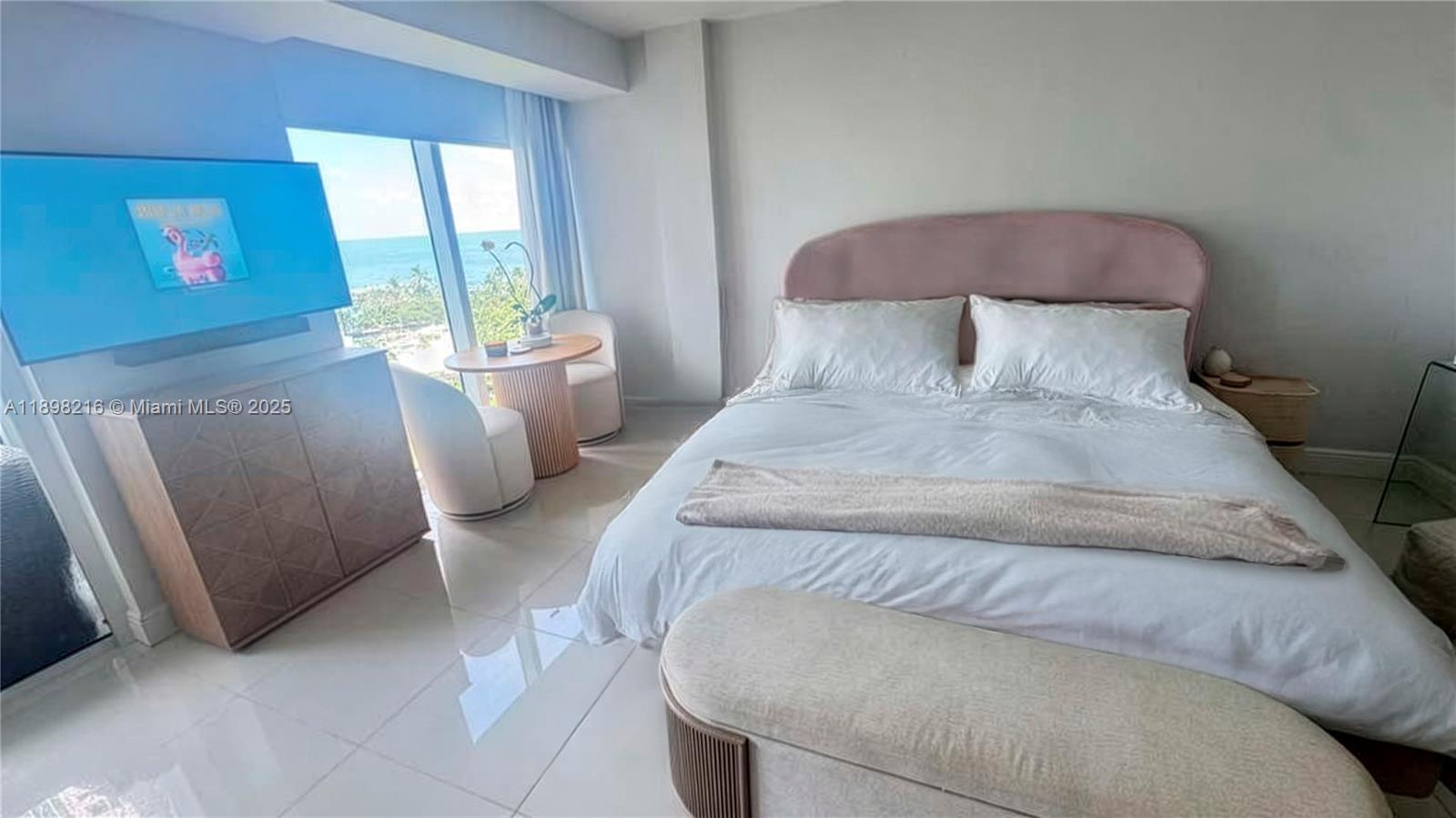 HARBOUR HOUSE - Residential