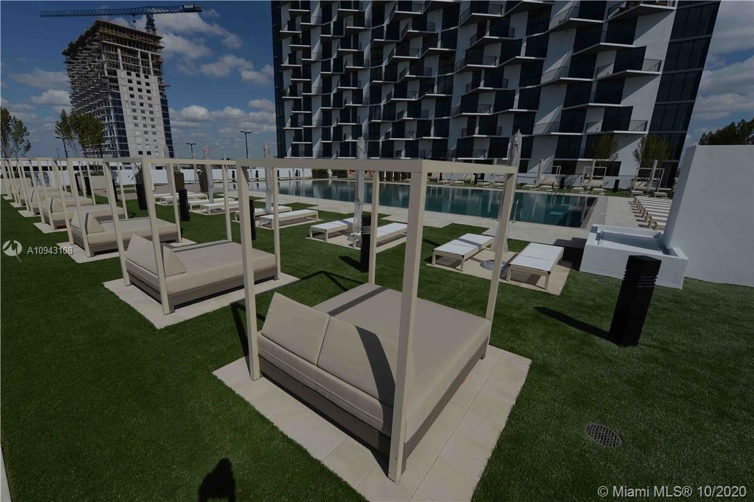 5252 PASEO CONDOMINIUM - Residential Lease